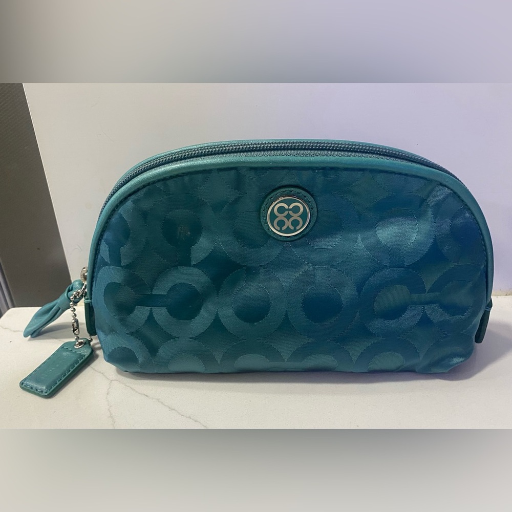 Coach cosmetic pouch make up bag
Optic Cs